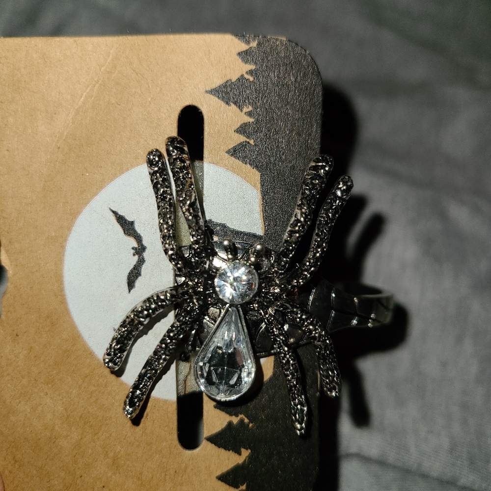 Spider cuff bracelet